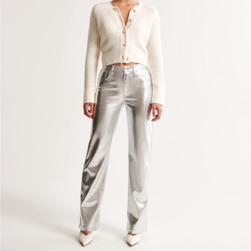 NWT! Abercrombie & Fitch Vegan Leather 90s Relaxed Pants Silver 34 Short